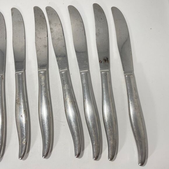 Lot of 9 Oneida Wm A Rogers Premier La Rose Stainless Dinner Knives 8.5” - Picture 7 of 8